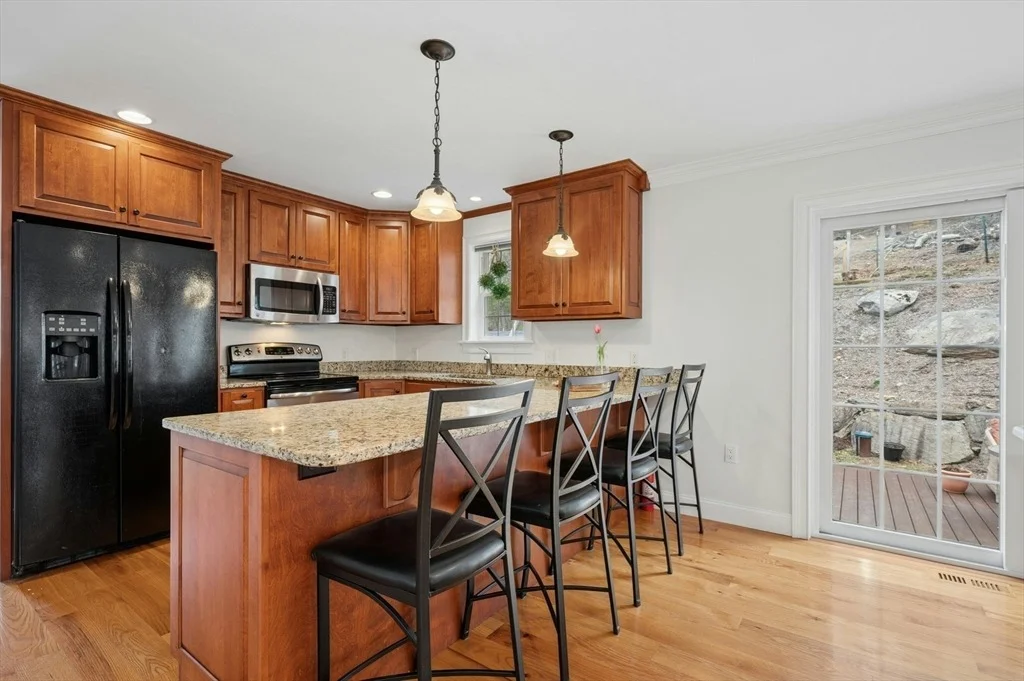 Photo of 171 Whitins Rd