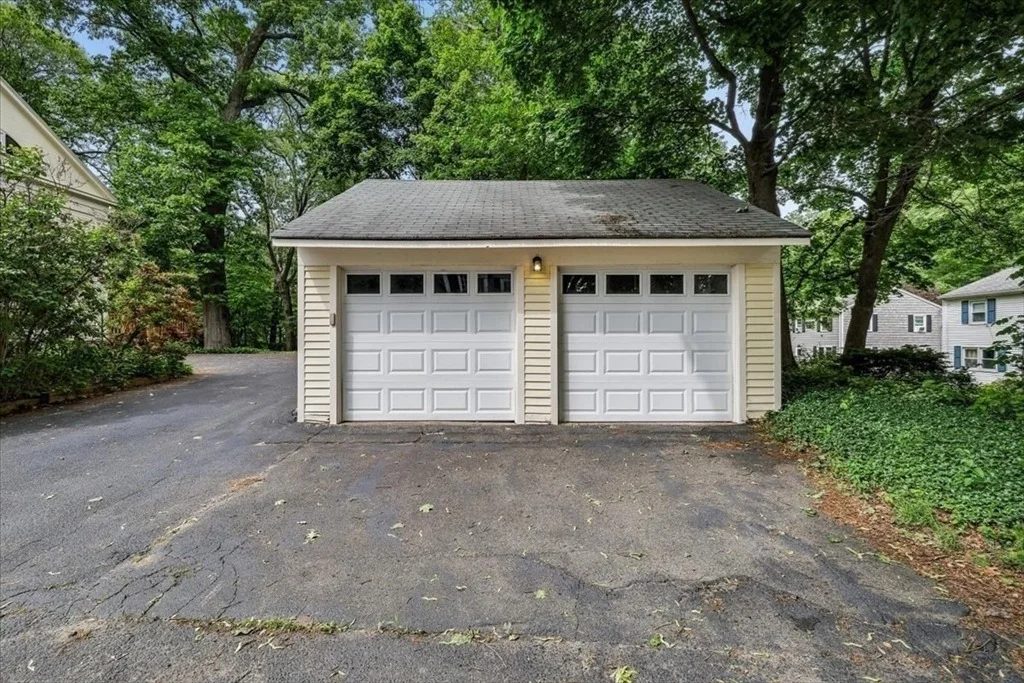 Photo of 10 Summit Ave