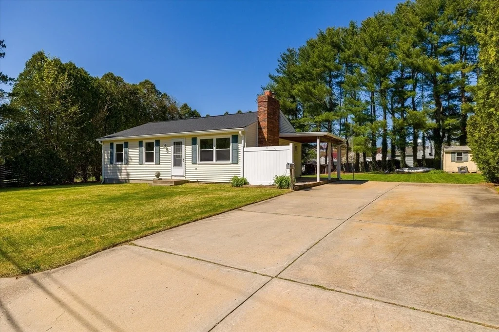 Photo of 32 Bayberry