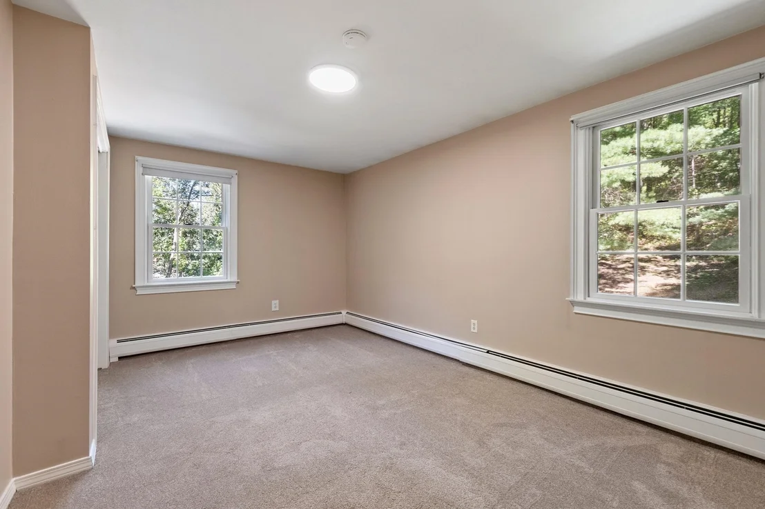 Photo of 58 Gates Ln