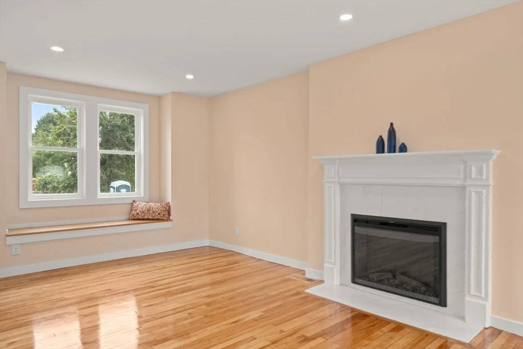 Photo of 331 Burncoat Street