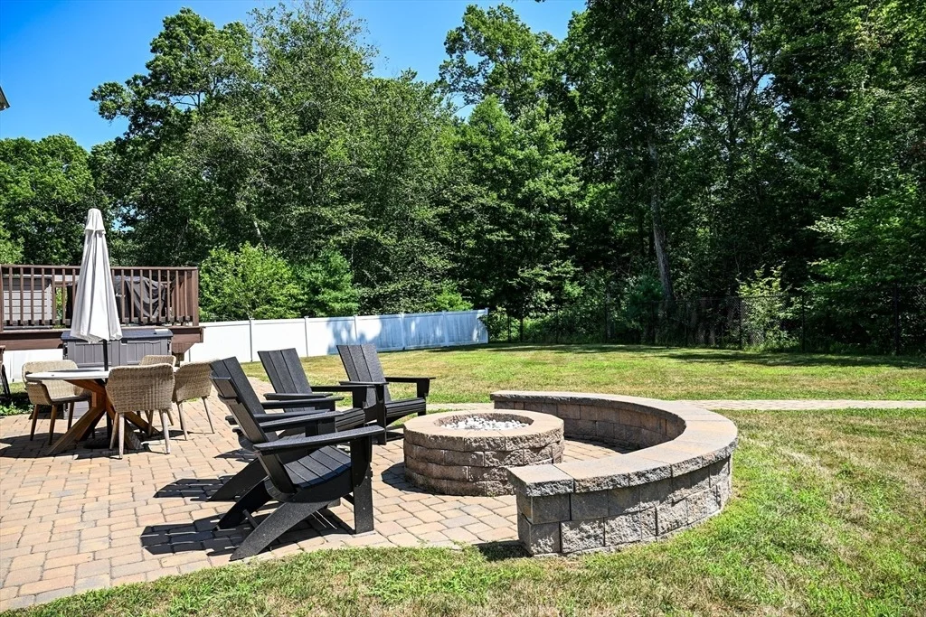 Photo of 1 Debrah Ln
