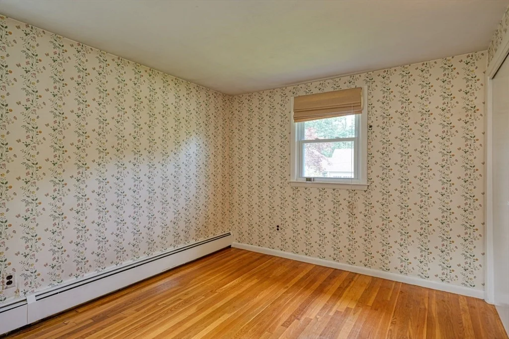 Photo of 11 Warren Dr