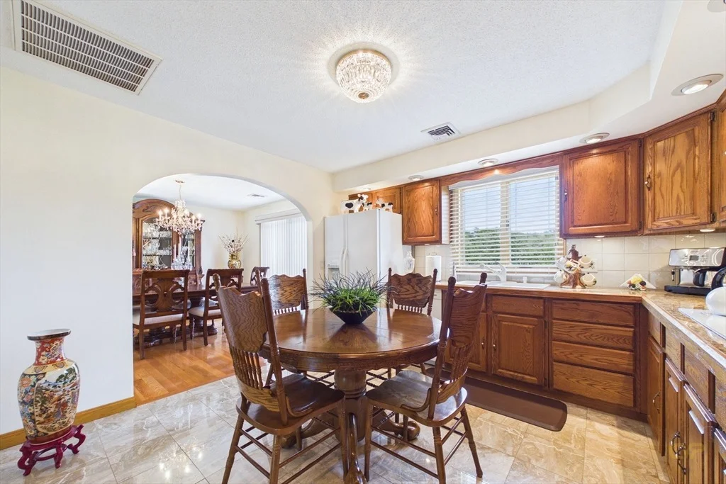 Photo of 38 Cushing Ln