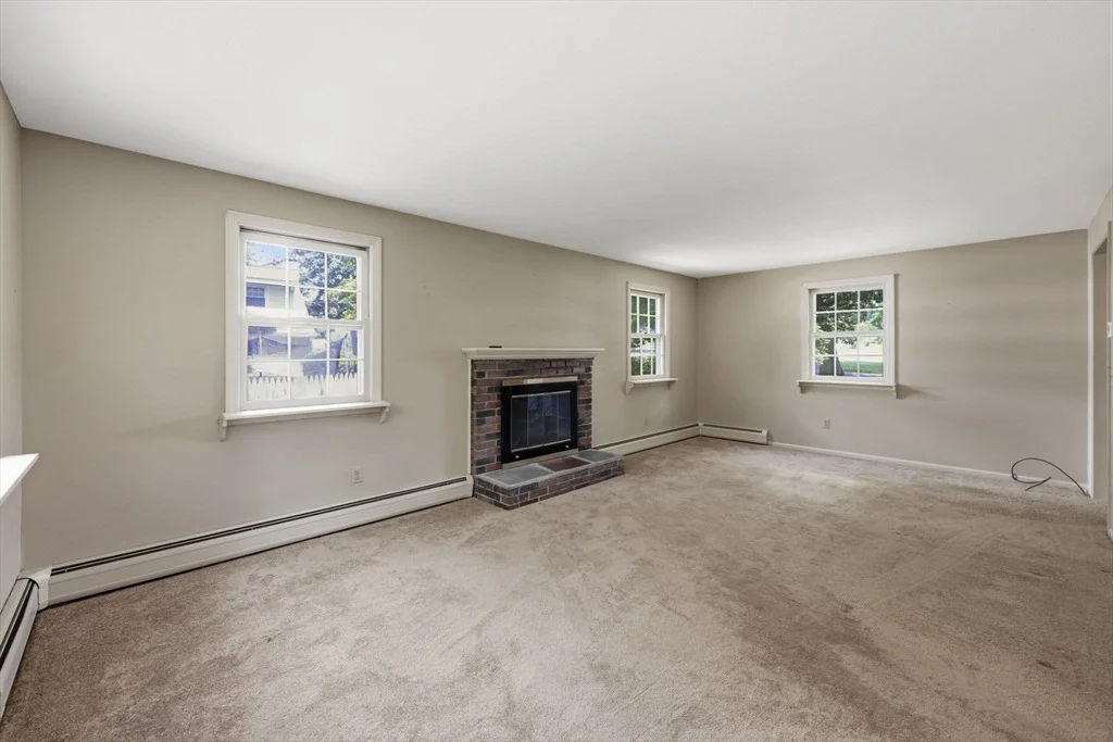Photo of 907 Main St