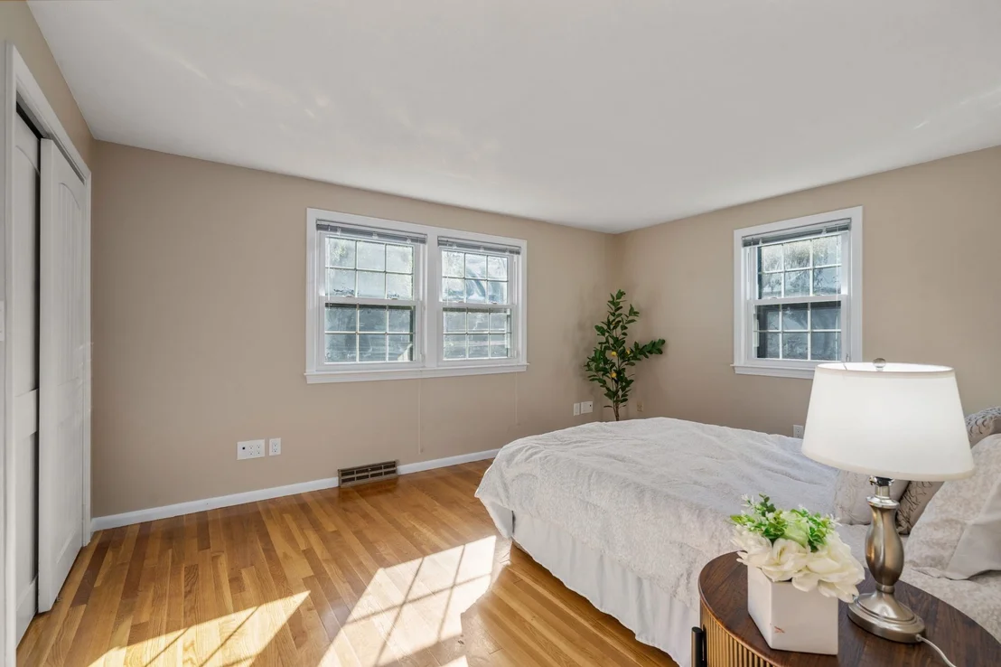 Photo of 16 Bacon Rd