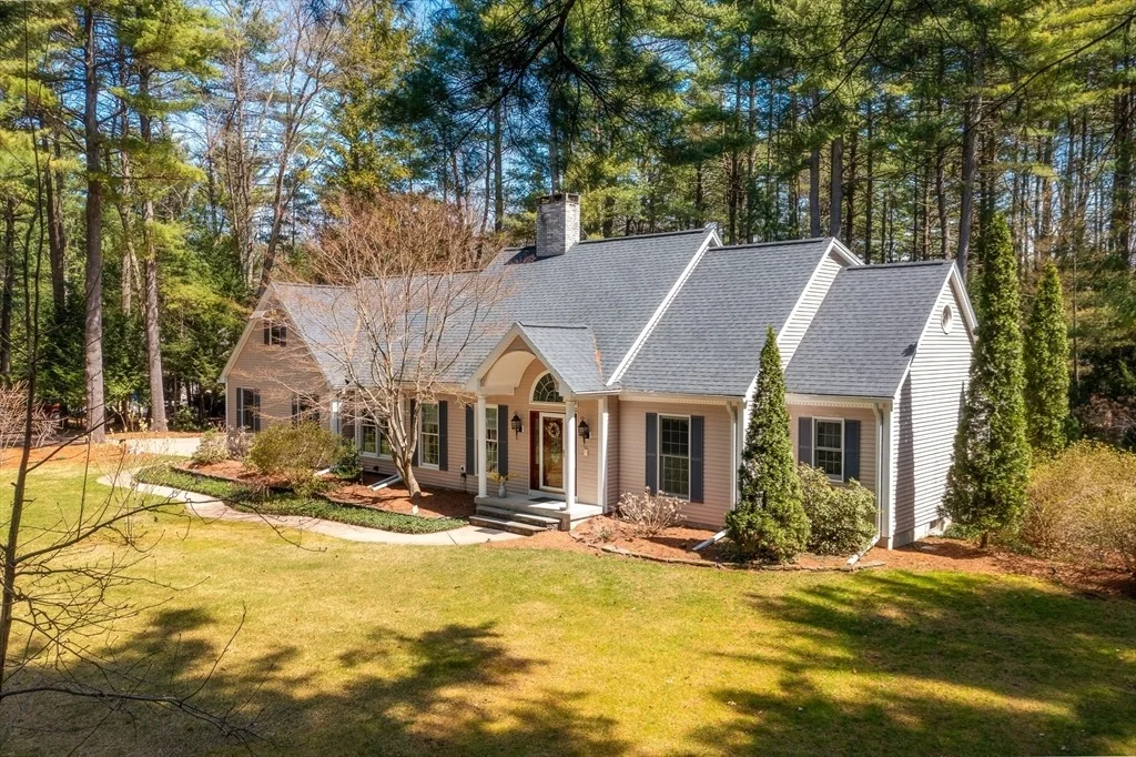 Photo of 6 Pine Meadow Drive
