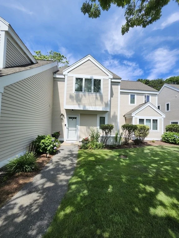 Photo of Unit 3 at 3 Howland Cir