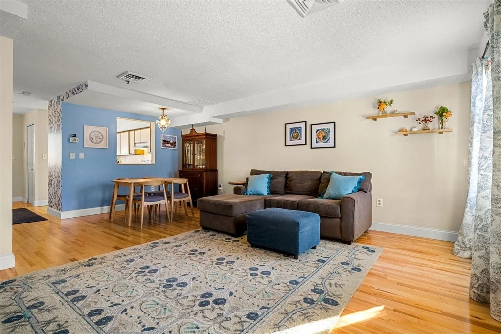Photo of Unit 21 at 33 Maplewood Avenue