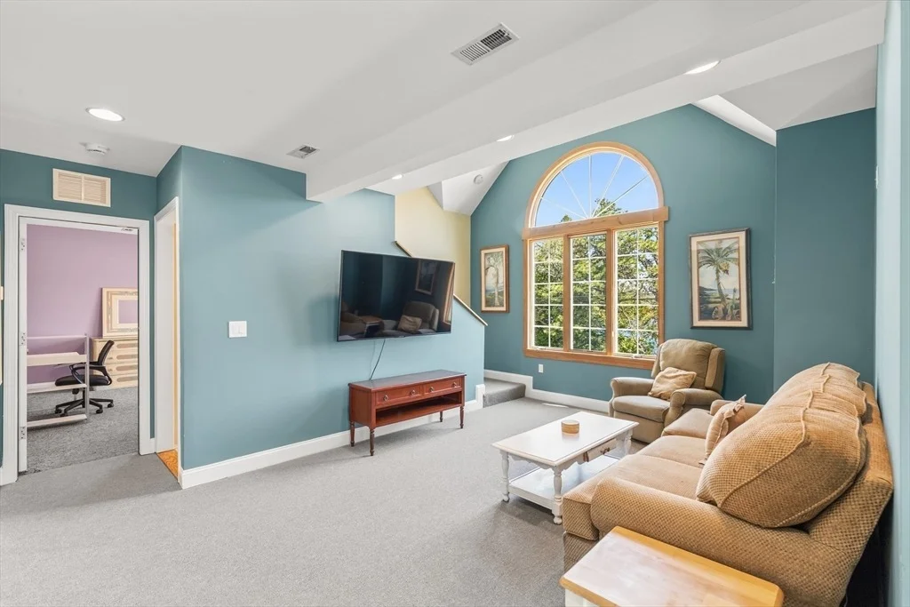 Photo of 251 Lakeside Drive