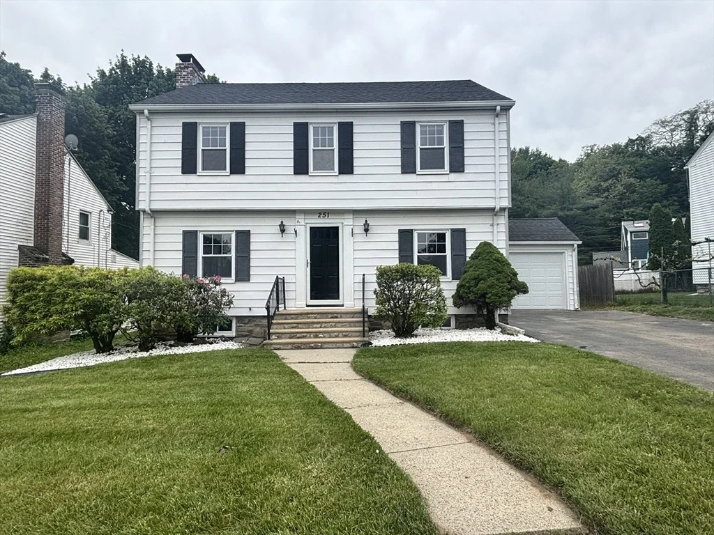 Photo of 251 May St