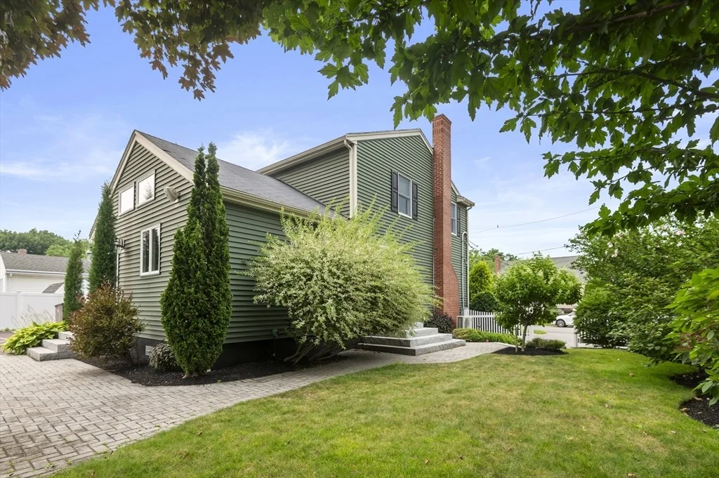 Photo of 4 Raymond Cir