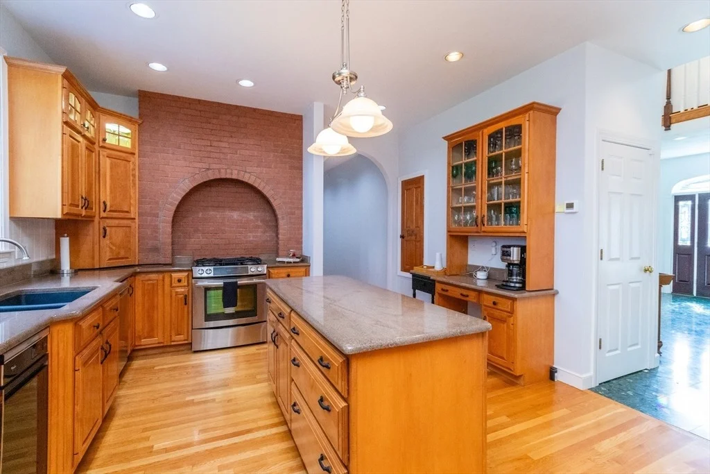 Photo of 25 Windsor Dr