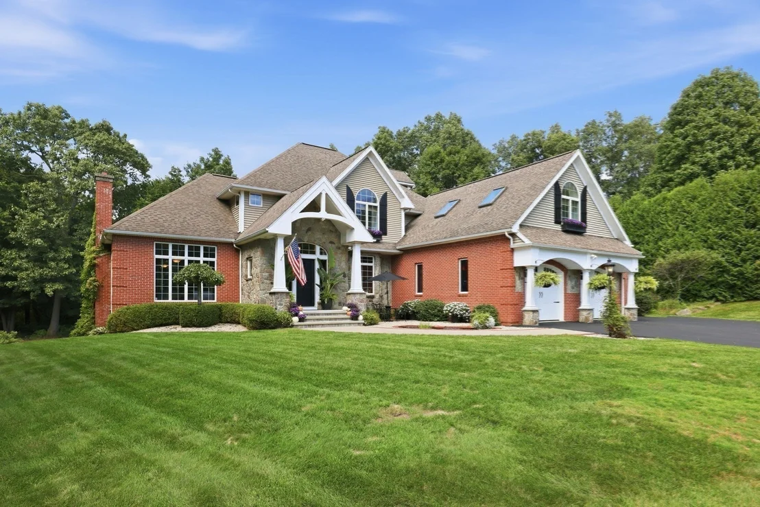 Photo of 47 Deer Hill Cir
