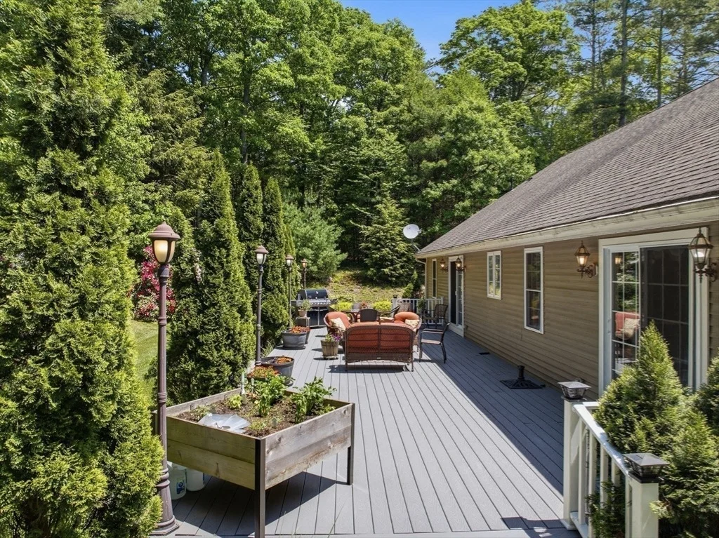 Photo of 493 Hubbardston Rd
