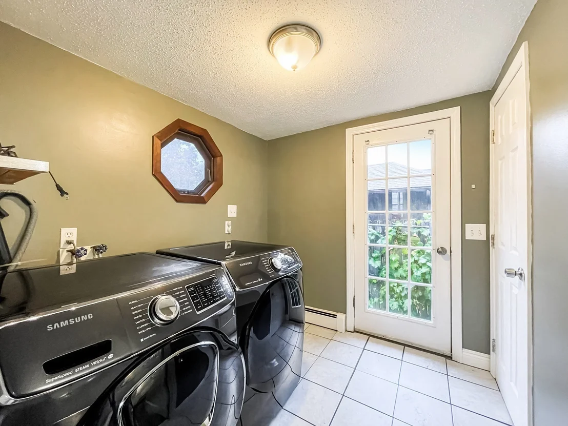 Photo of 28 Wells Ave