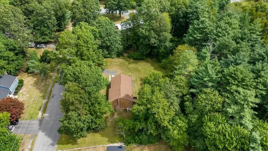 Photo of 110 Queens Brook Rd