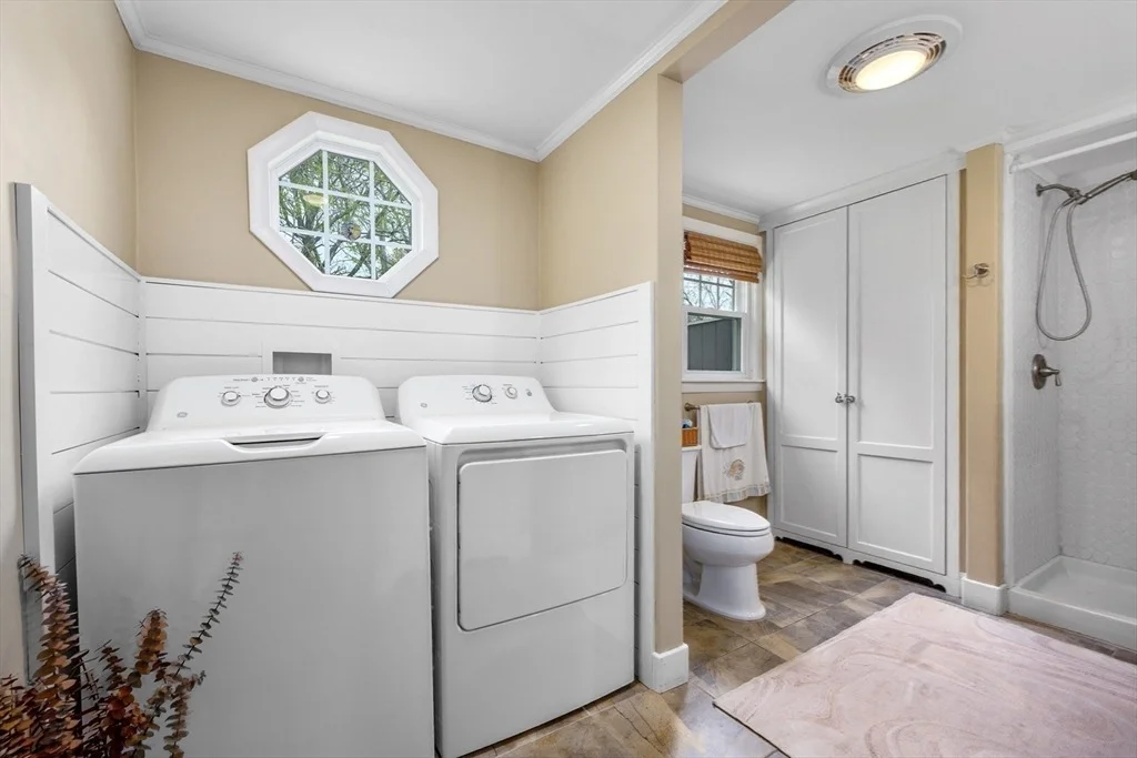 Photo of 24 Acorn Dr
