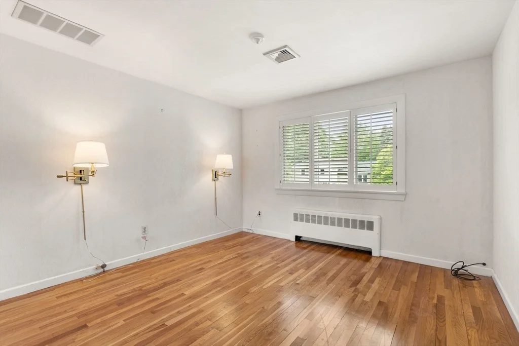 Photo of 25 Countryside Ln
