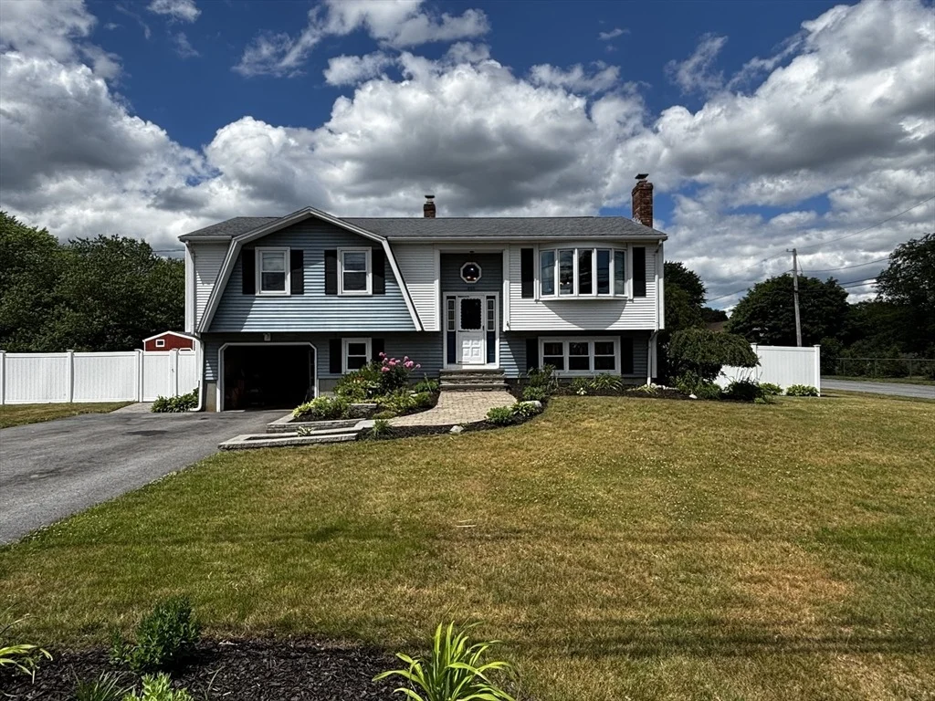 Photo of 860 Main St.