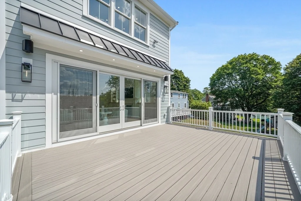 Photo of 320 Concord Avenue