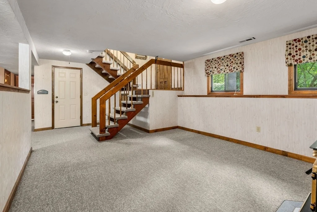 Photo of 6 Jerry Rd