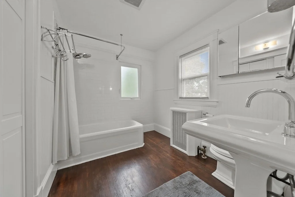 Photo of 25 Maple Ave.