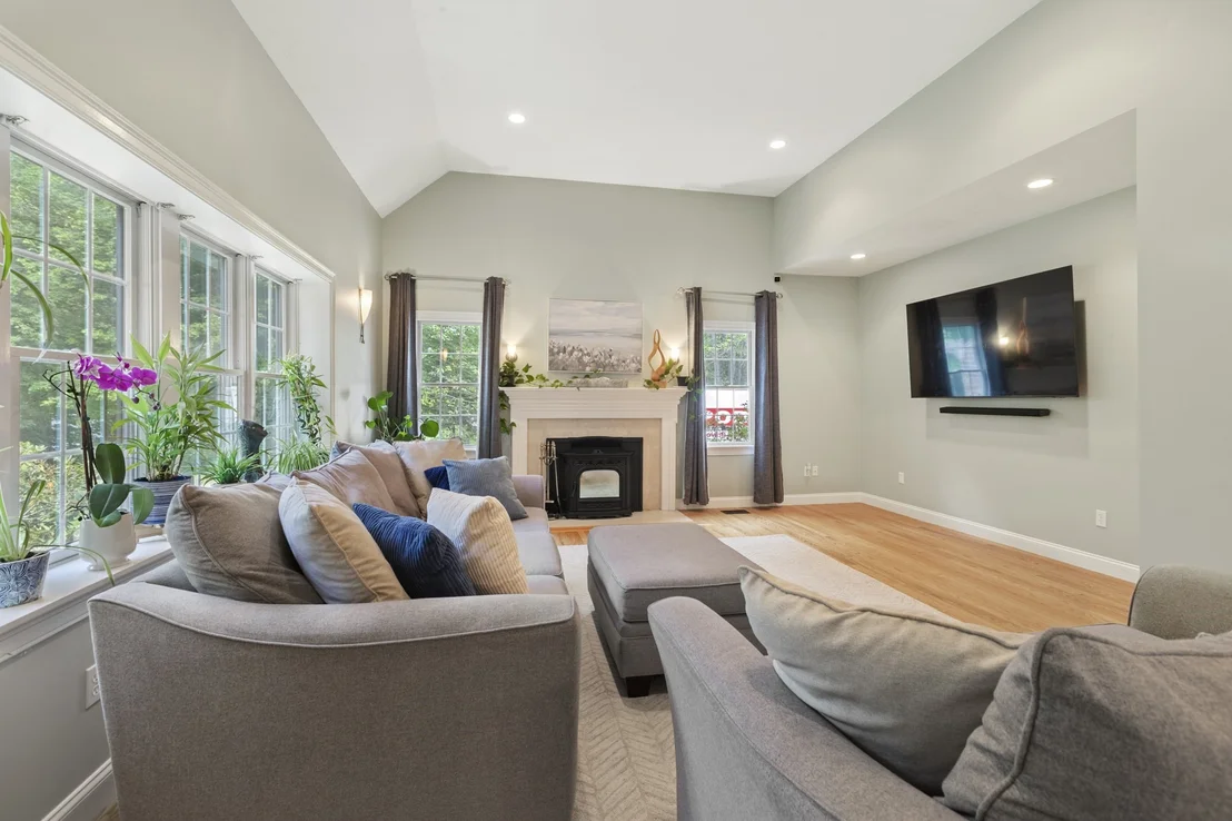 Photo of 8 Wildewood Drive