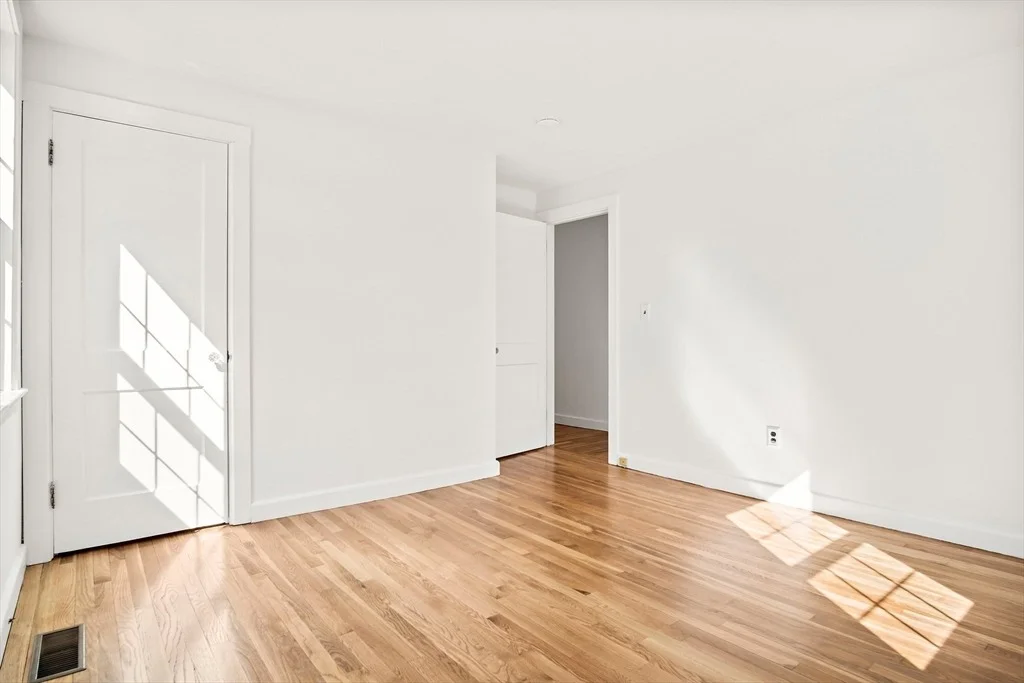 Photo of 33 Sylvan Rd