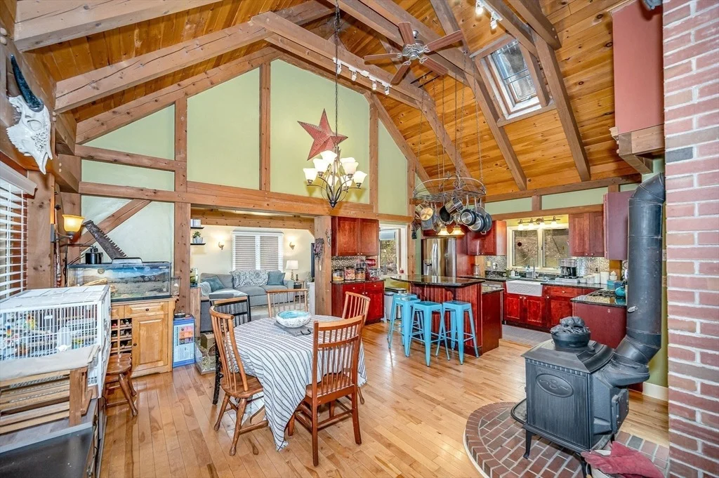 Photo of 111 Stonebridge Dr