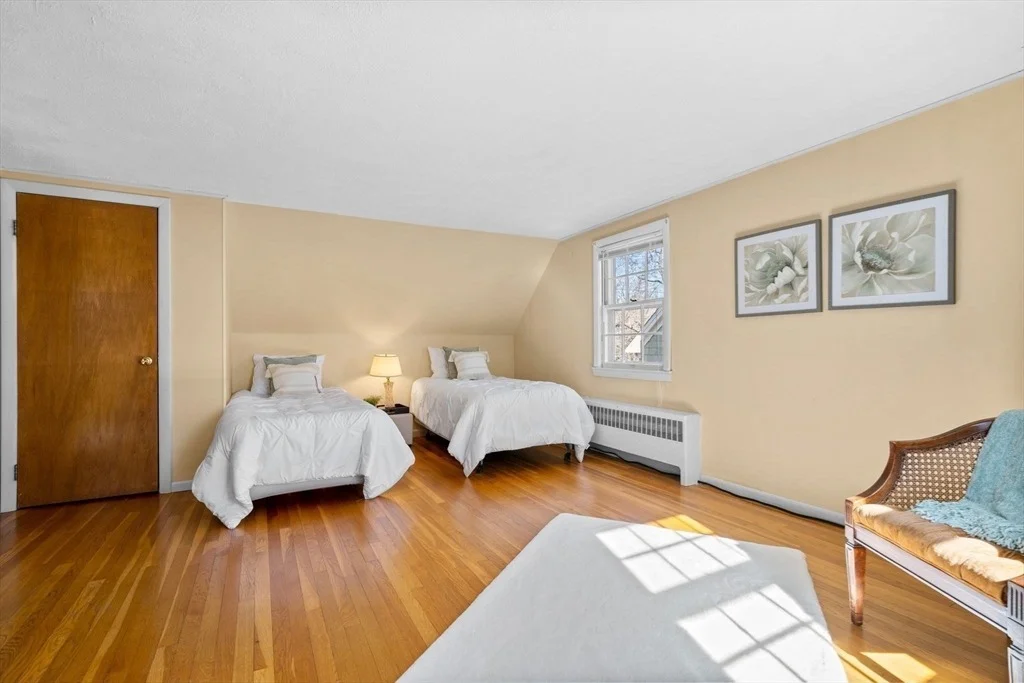 Photo of 12 Chase Ave