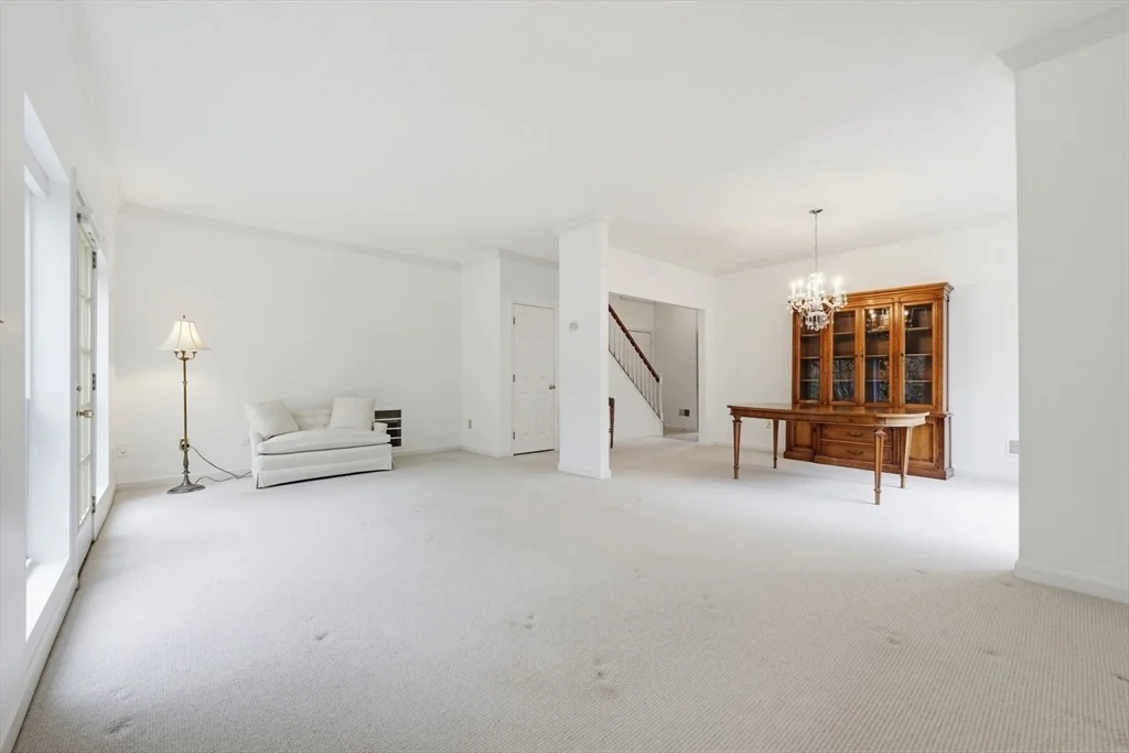 Photo of 6 Balcom Dr.