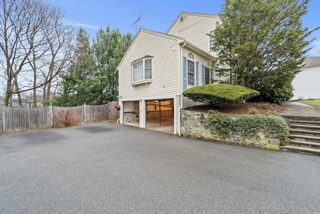 Photo of 15 Valdora Drive