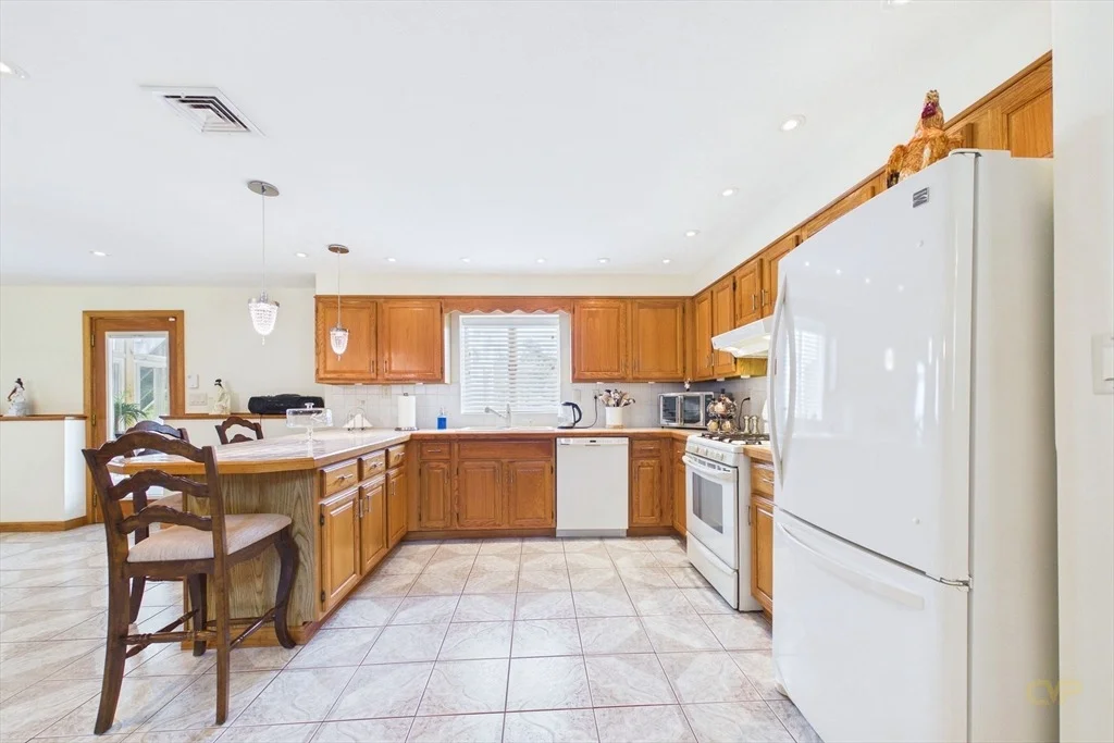 Photo of 38 Cushing Ln