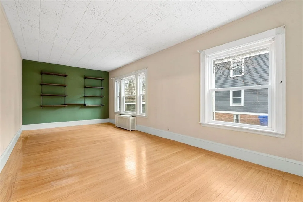 Photo of 187 Clark Rd
