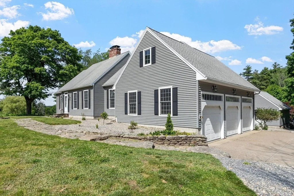 Photo of 61 Newcomb Rd