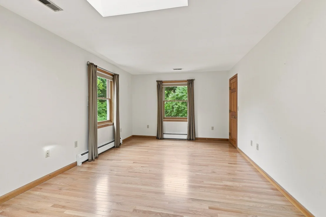 Photo of 16 Birch Ln