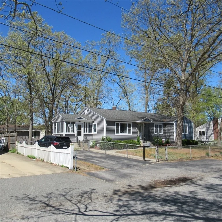 Photo of 116 Commonwealth Ave