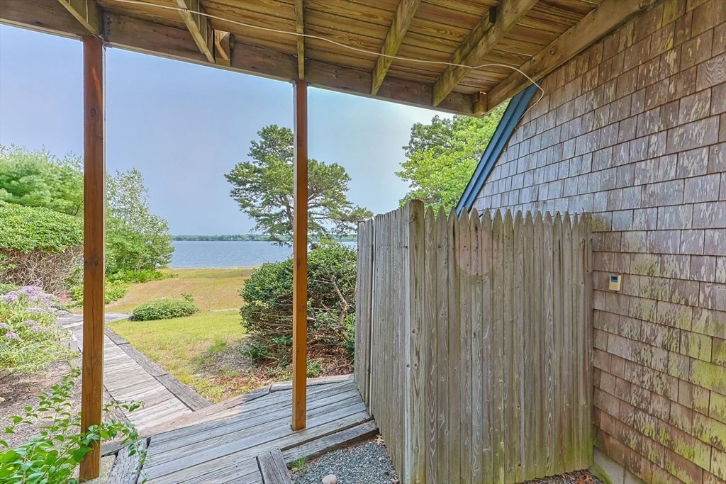 Photo of 418 Massasoit Trail