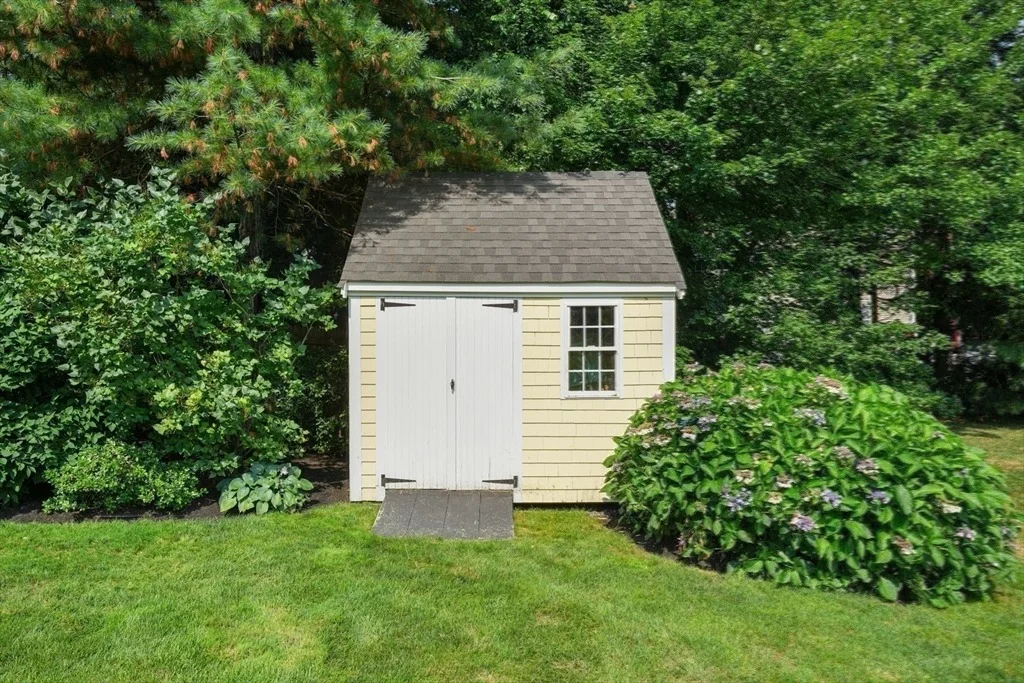 Photo of 51 Meadowbrook Road