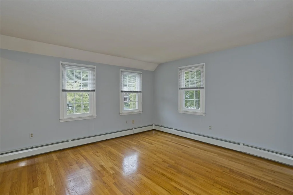 Photo of 236 Forest Glen