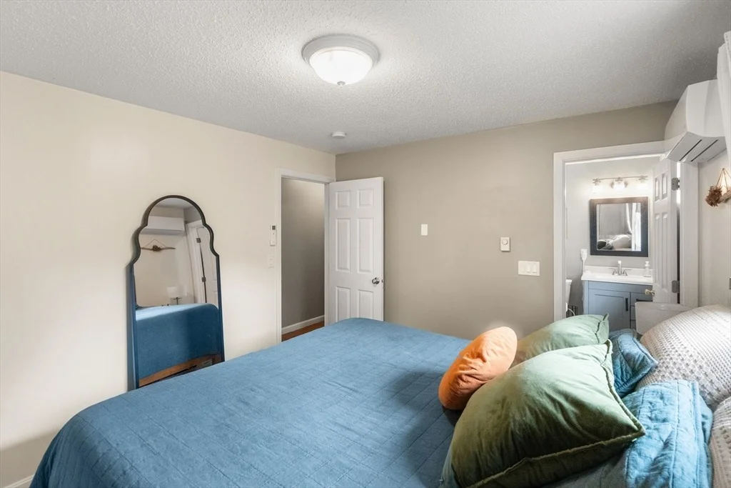 Photo of 9 Debbies Ln