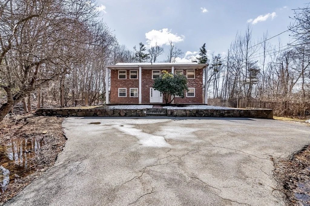 Photo of 955 Hale St