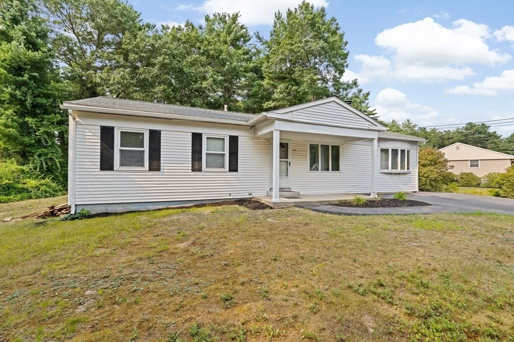 Photo of 244 Flaggler Dr