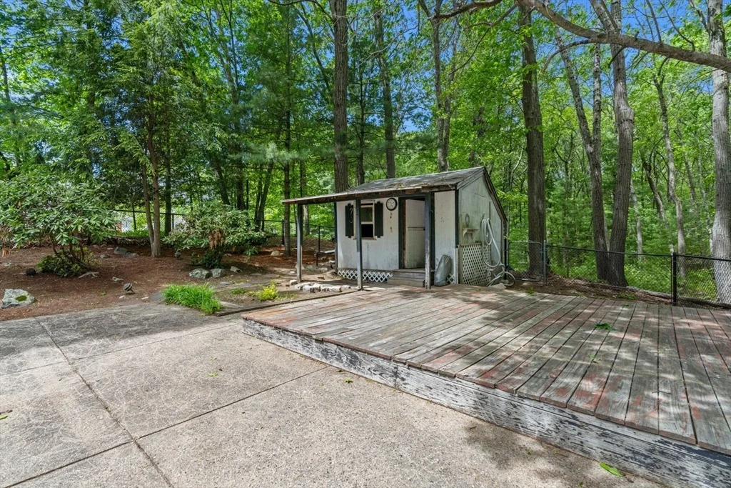Photo of 5 Hansen Ave