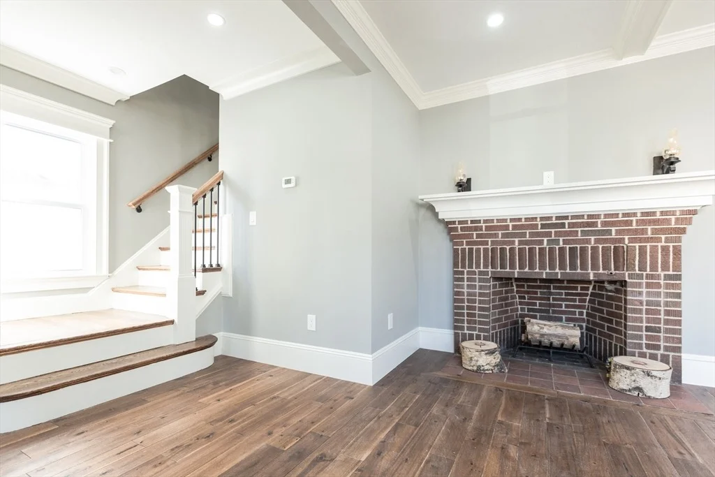 Photo of 79 Huron Cir