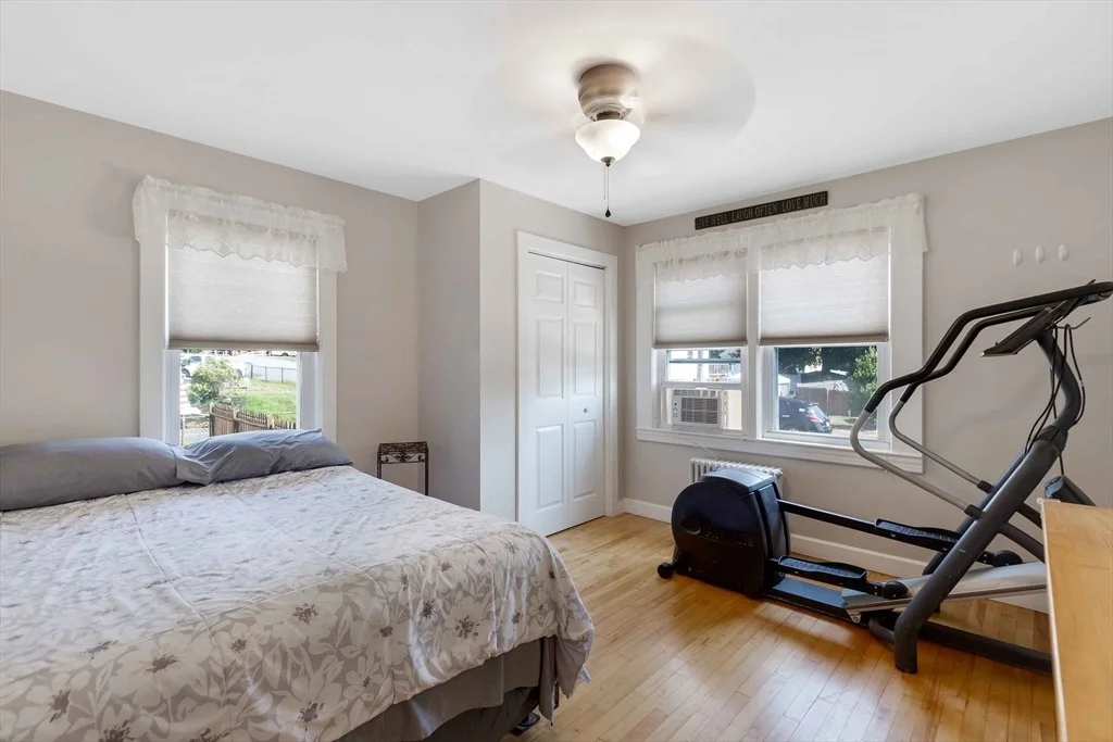 Photo of 48 Long Pond Dr