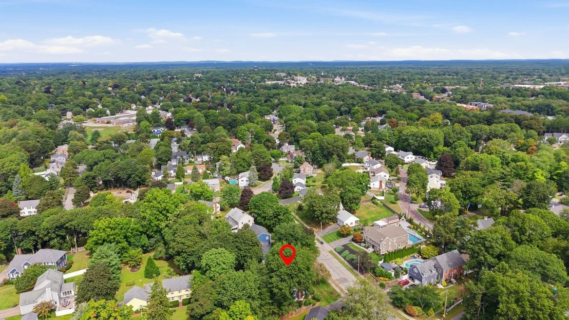 Photo of 10 Red Gate Ln