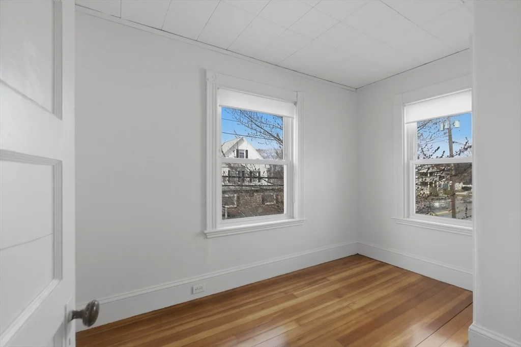 Photo of 83 Franklin St
