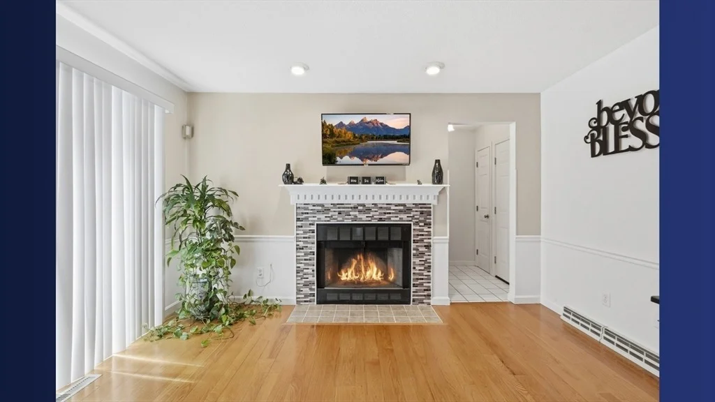 Photo of 39 Venture Dr